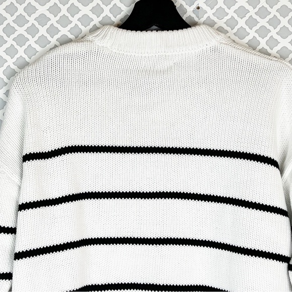 EUC Quince 100% Organic Cotton Striped Crew Sweater in Ivory/ Black - Picture 6 of 12